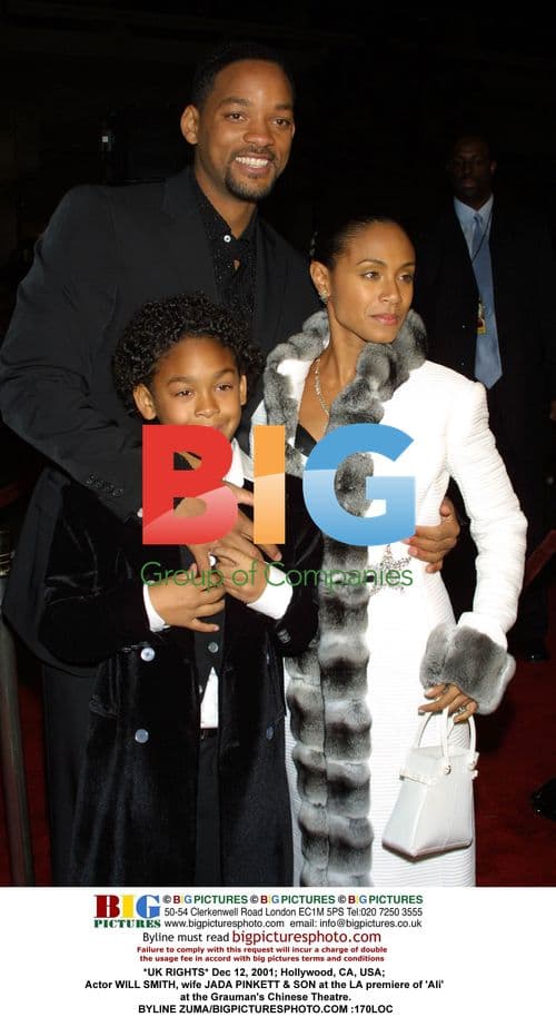 Will Smith, Jada Pinkett, and son at 'Ali' premiere
