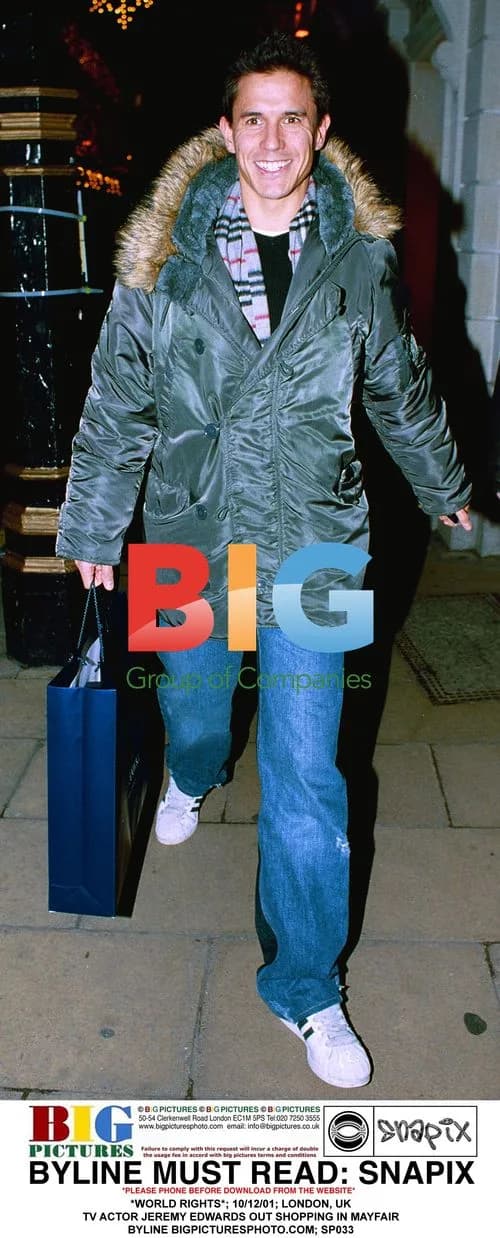 TV Actor Jeremy Edwards Out Shopping in Mayfair