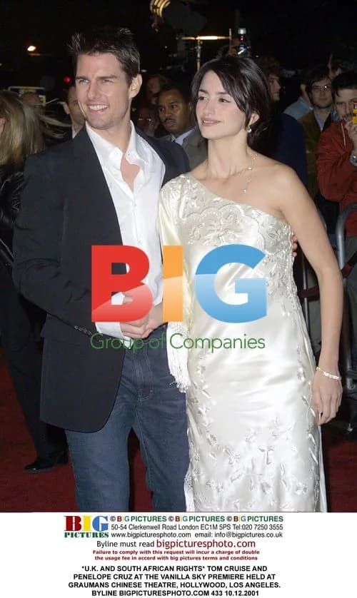 Tom Cruise and Penelope Cruz at 'Vanilla Sky' Premiere