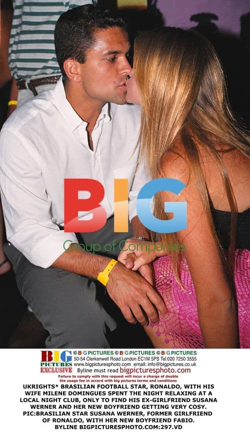 Ronaldo and ex-girlfriend meet at nightclub