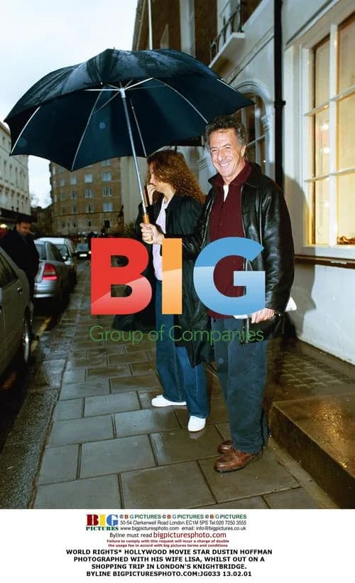 Dustin Hoffman and Wife Lisa Out Shopping
