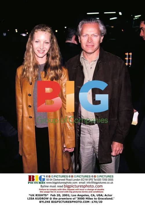 Lisa Kudrow at '3000 Miles to Graceland' Premiere