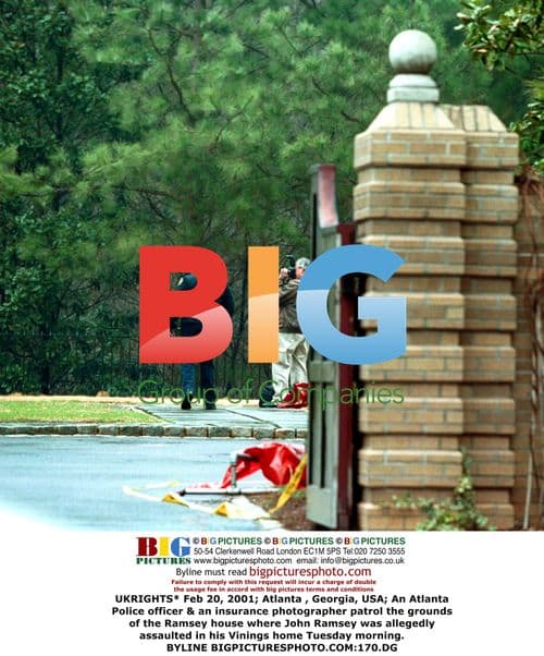 Atlanta Police & photographer patrol Ramsey house