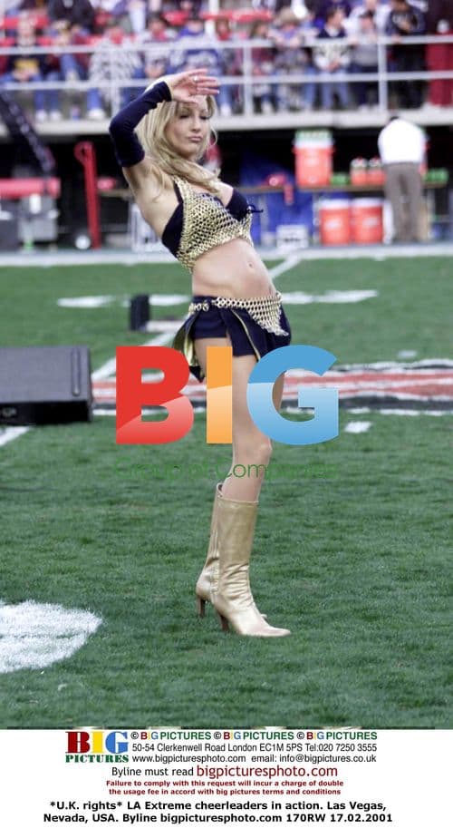 LA Extreme Cheerleaders in Action