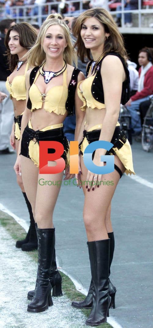 Outlaw Cheerleaders ERICA & PAOLA for XFL