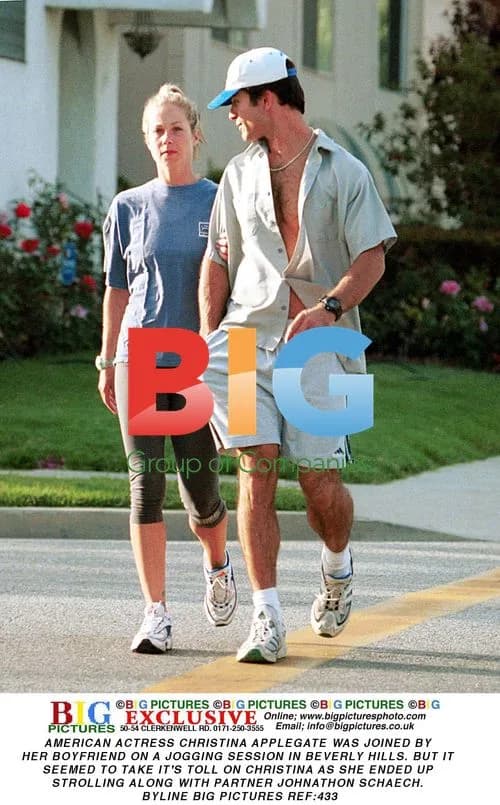 Christina Applegate Jogging with Boyfriend