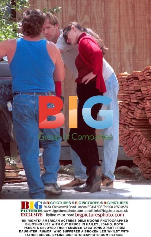 Demi Moore Vacations in Idaho