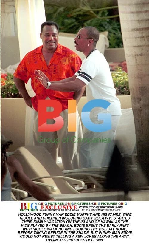 Eddie Murphy and Family Vacation in Hawaii