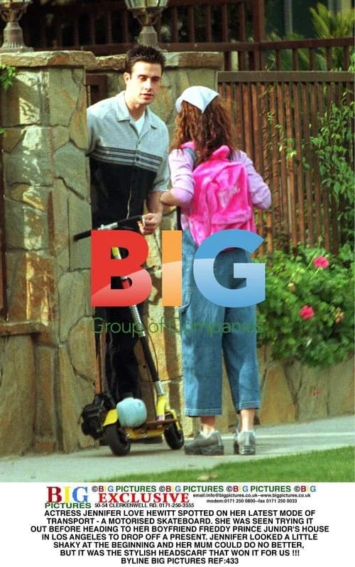 Jennifer Love Hewitt on Motorized Skateboard