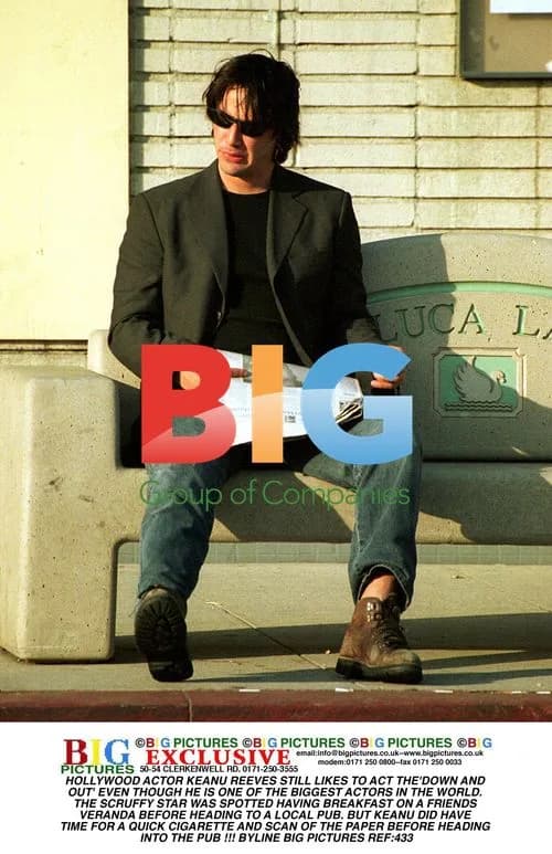 Keanu Reeves Spotted Having Breakfast