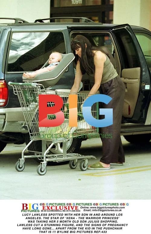 Lucy Lawless Out with Son