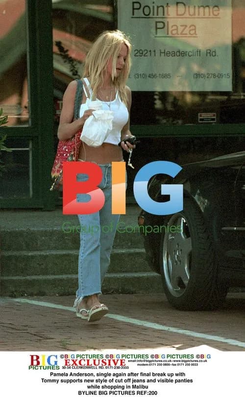 Pamela Anderson supports new jeans style in Malibu