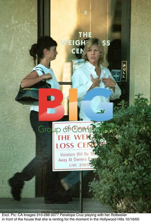 Penelope Cruz with Rottweiler in Hollywood Hills
