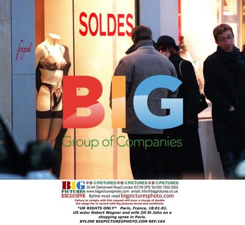 Robert Wagner and Jill St John shopping in Paris