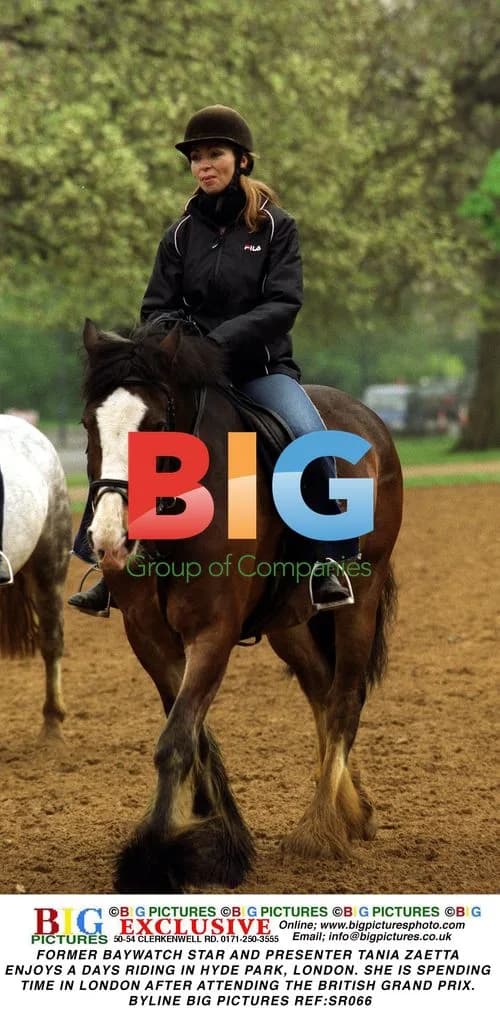 Tania Zaetta Enjoys Horse Riding in Hyde Park
