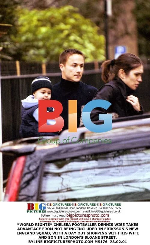 Dennis Wise Shopping with Family