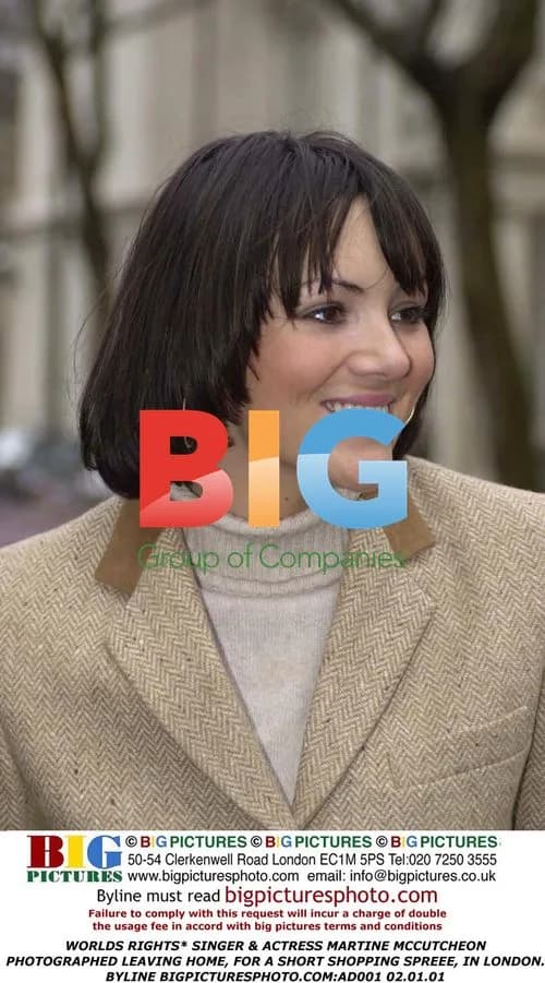 Martine McCutcheon Leaves Home for Shopping
