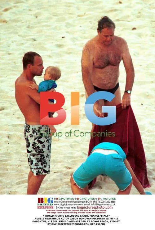 Jason Donovan with family at Bondi Beach