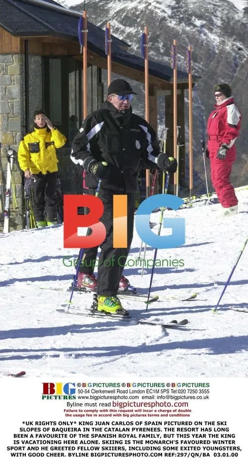 King Juan Carlos Skis Alone in Baqueira