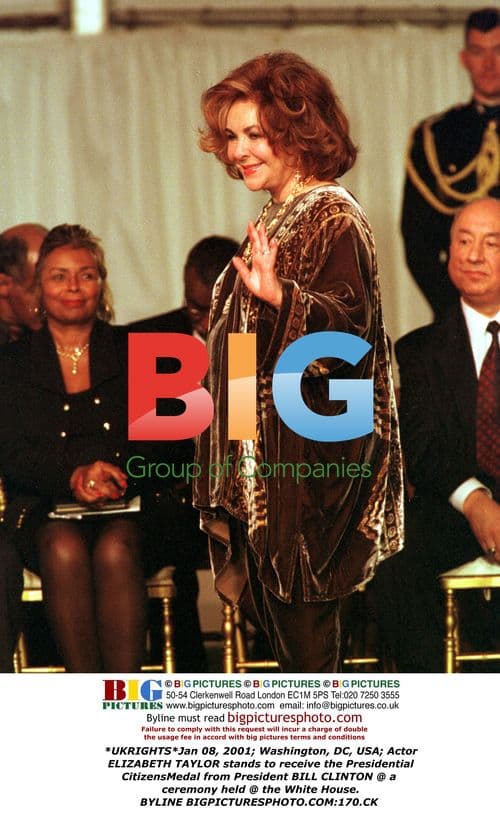 Elizabeth Taylor receives Presidential Citizens Medal