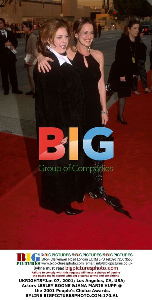 Lesley Boone & Jana Marie Hupp at 2001 People's Choice Awards