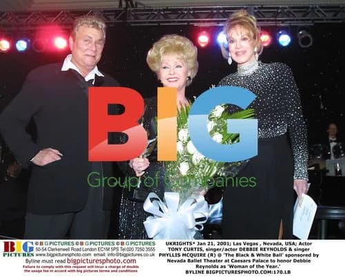 Debbie Reynolds Honored at Black & White Ball