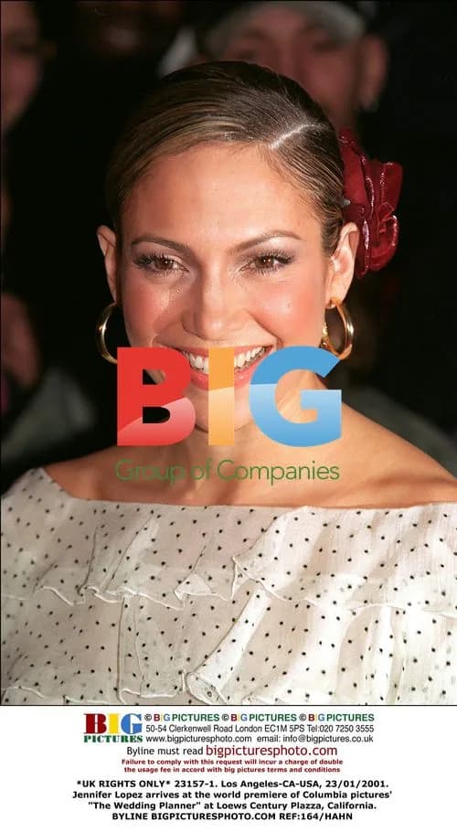 Jennifer Lopez at "The Wedding Planner" premiere