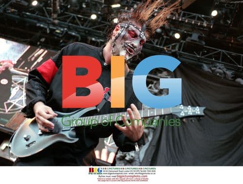 Slipknot performs at Ozzfest 2001