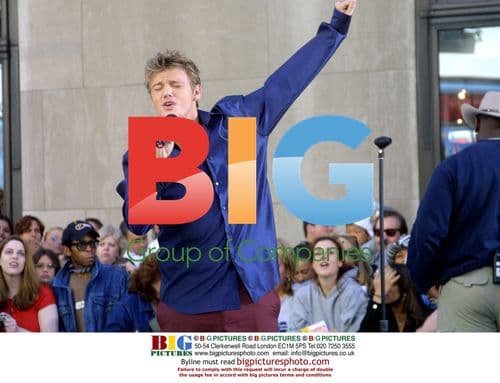 Backstreet Boy Nick Carter performs on the Today Show