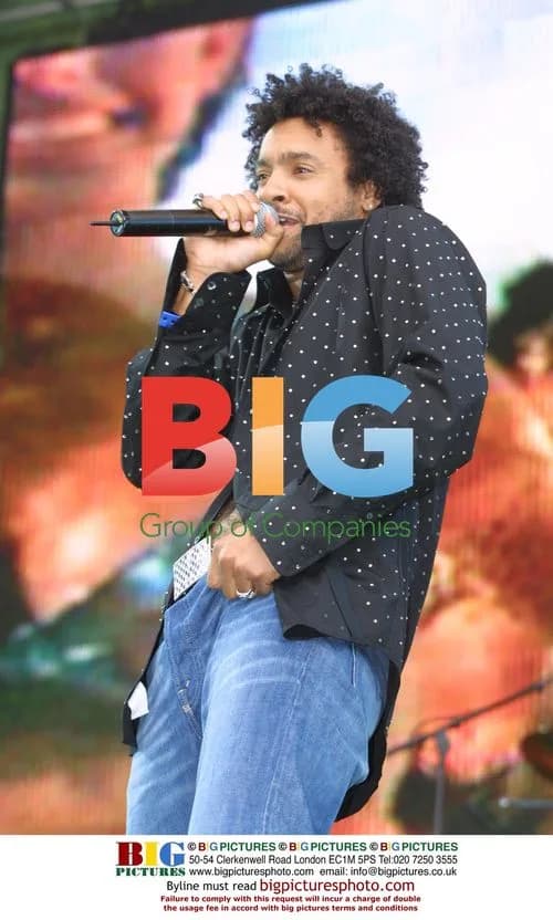 Shaggy Performing at Capitol Radio Party