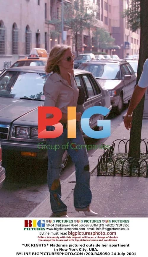 Madonna outside NYC apartment