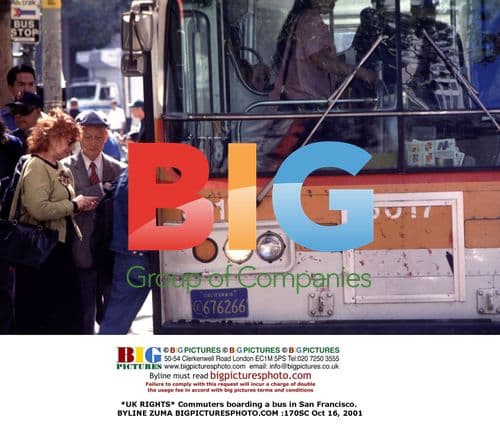 Commuters boarding bus in San Francisco