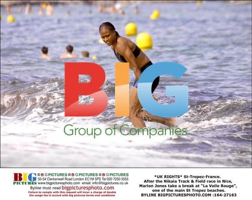 Marion Jones relaxes after track race in St-Tropez