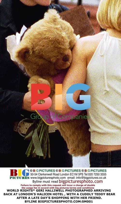 Geri Halliwell Arrives at London Hotel with Teddy Bear