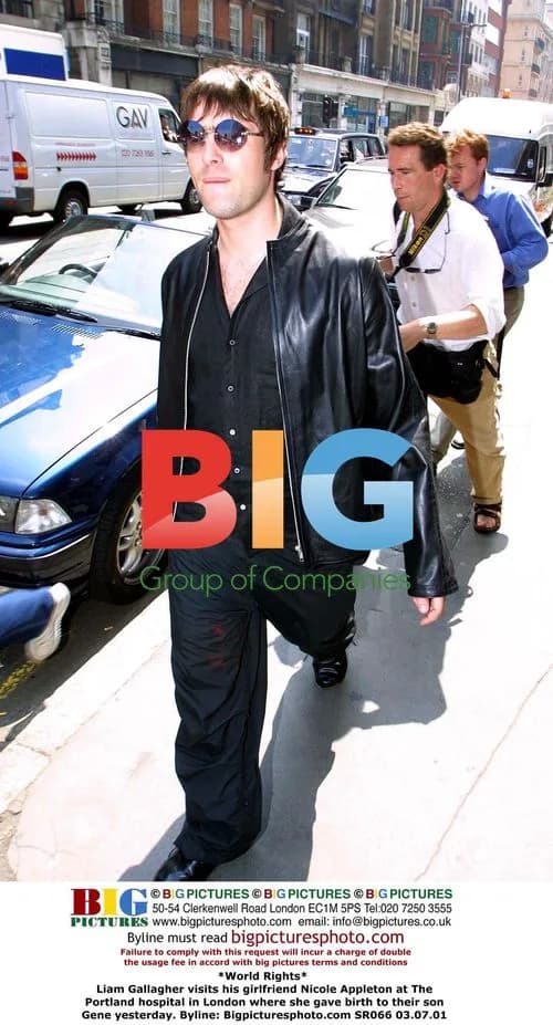 Liam Gallagher visits girlfriend Nicole Appleton at hospital
