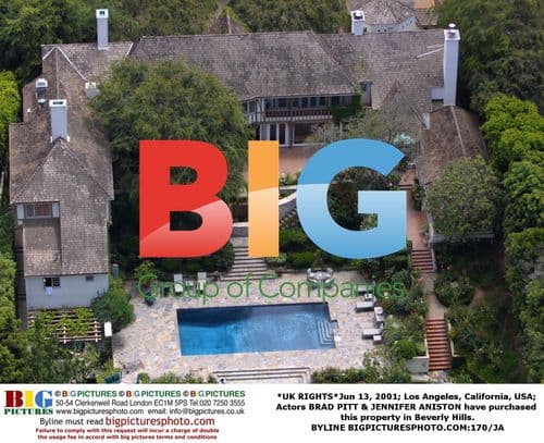 Brad Pitt and Jennifer Aniston purchase property
