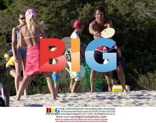 Valeria Mazza with Family in Sardinia