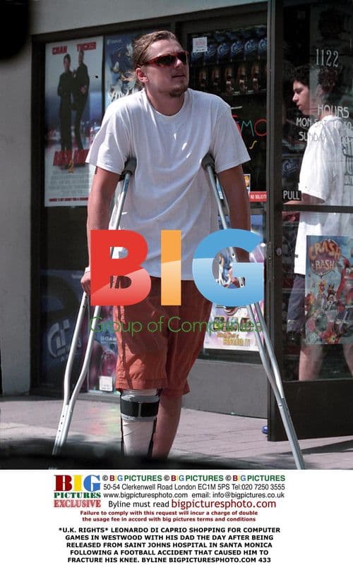 Leonardo DiCaprio Shopping After Hospital Release