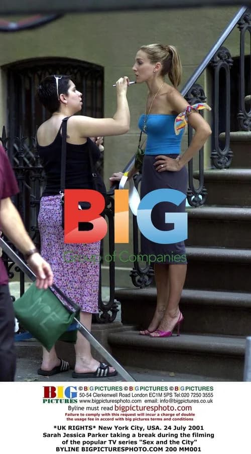 Sarah Jessica Parker on "Sex and the City" set