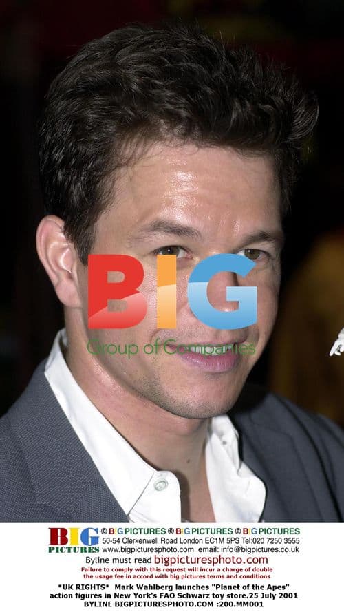 Mark Wahlberg launches "Planet of the Apes" figures