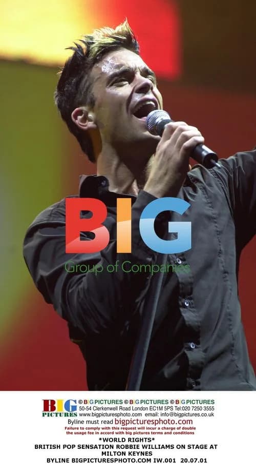 Robbie Williams Performs in Milton Keynes