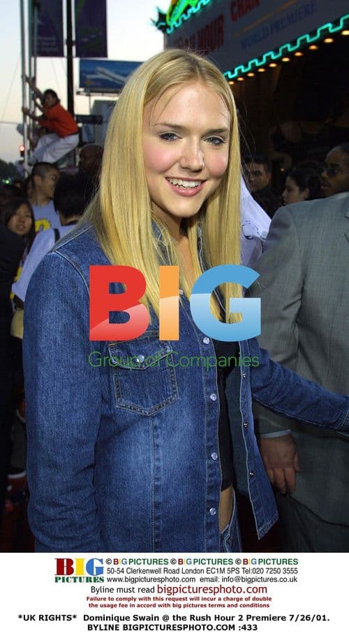 Dominique Swain at Rush Hour 2 Premiere