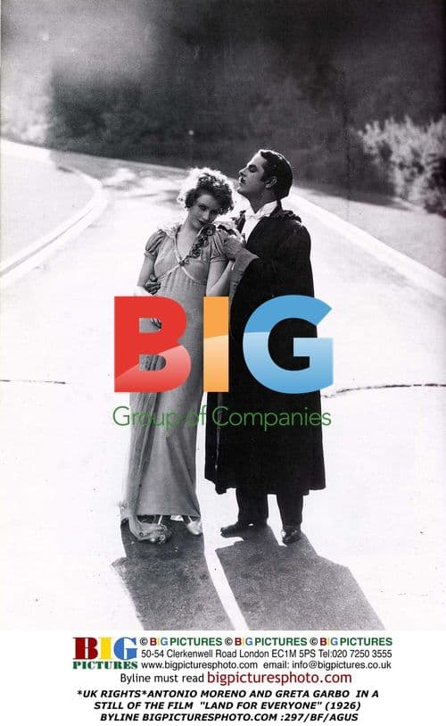 Antonio Moreno and Greta Garbo in 1926 film