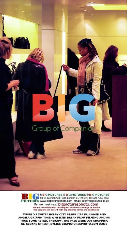 HOLBY CITY Stars Lisa Faulkner and Angela Griffin Shopping