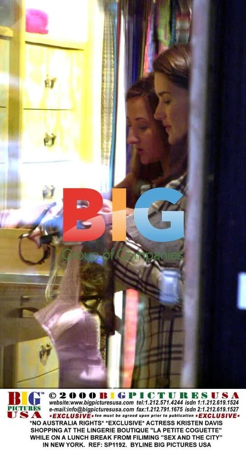 Kristen Davis Shopping at Lingerie Boutique