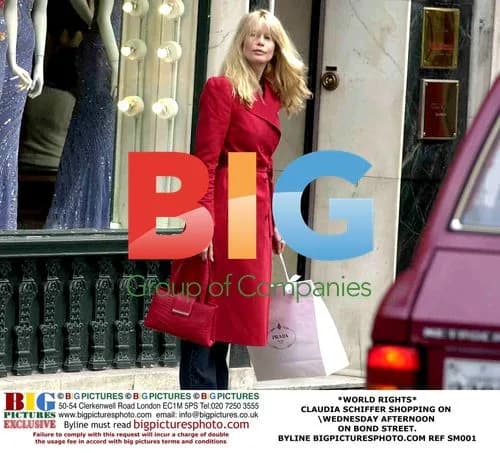 Claudia Schiffer Shopping on Bond St