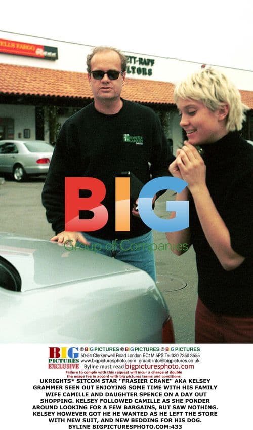 Kelsey Grammer Spotted Shopping with Family