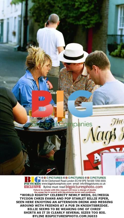 Chris Evans and Billie Piper at Knightsbridge Pub