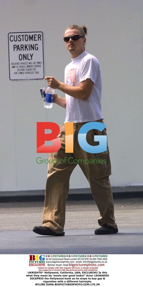 Leonardo DiCaprio spotted at gas station