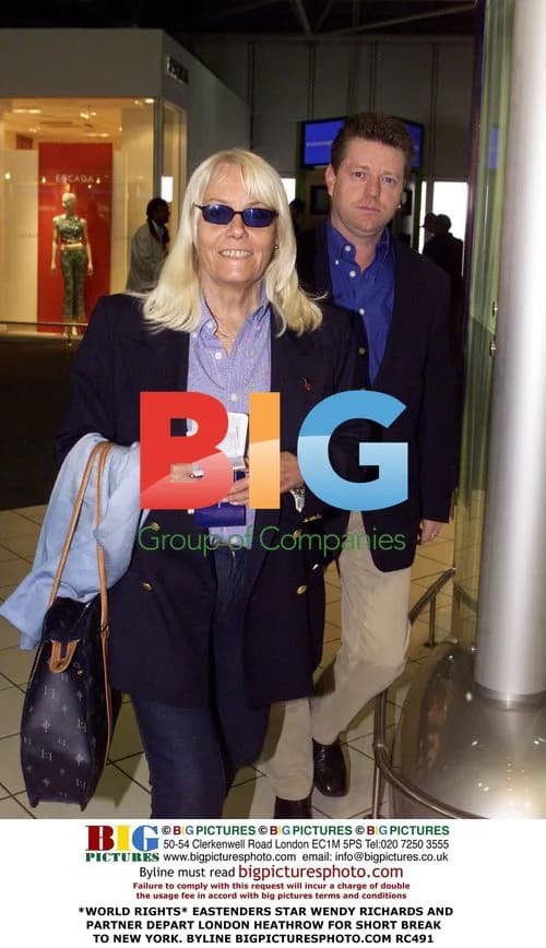 EASTENDERS STAR WENDY RICHARDS DEPARTS FOR NYC